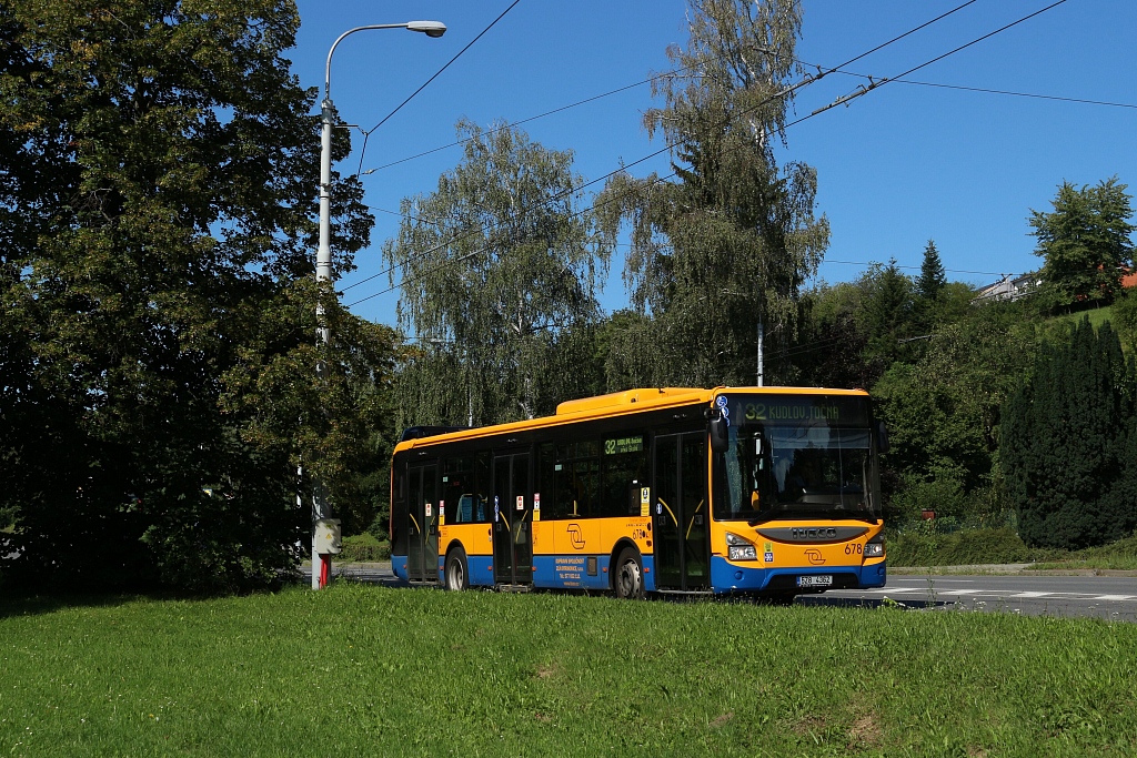 Zlín, IVECO Urbanway 12M №: 678