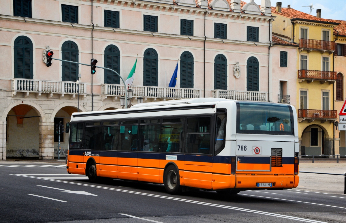 Padova, Irisbus Moovy # 786