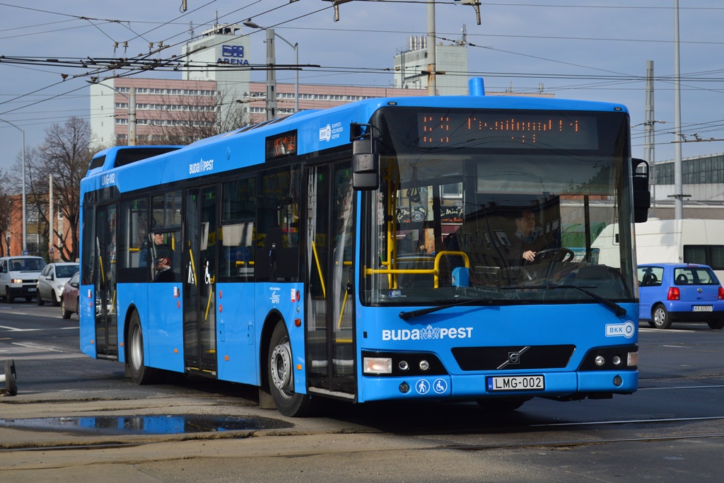 Budapest, Alfabusz Cívis 12 # LMG-002