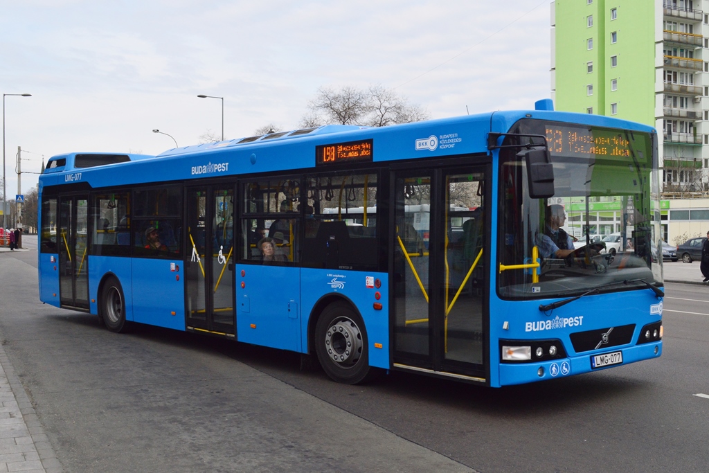 Budapest, Alfabusz Cívis 12 # LMG-077