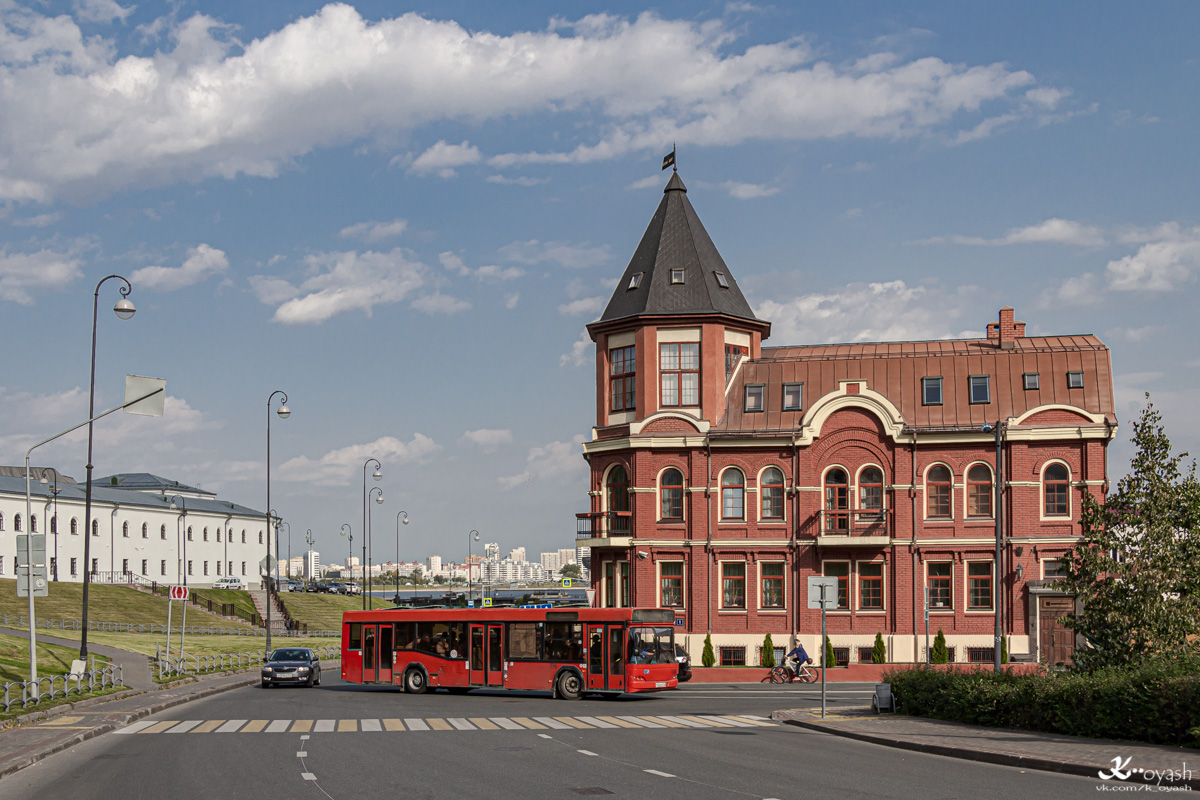 Kazan, MAZ-103.465 # 136