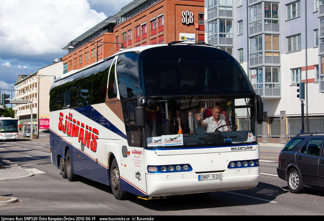 Örebro, Neoplan N516SHD Starliner # DNP 520