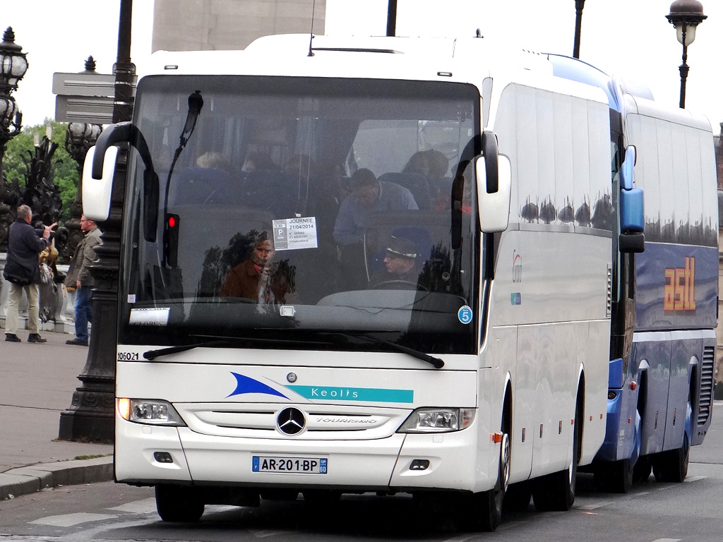 Beauvais, Mercedes-Benz Tourismo 16RHD-II M/2 # 106021