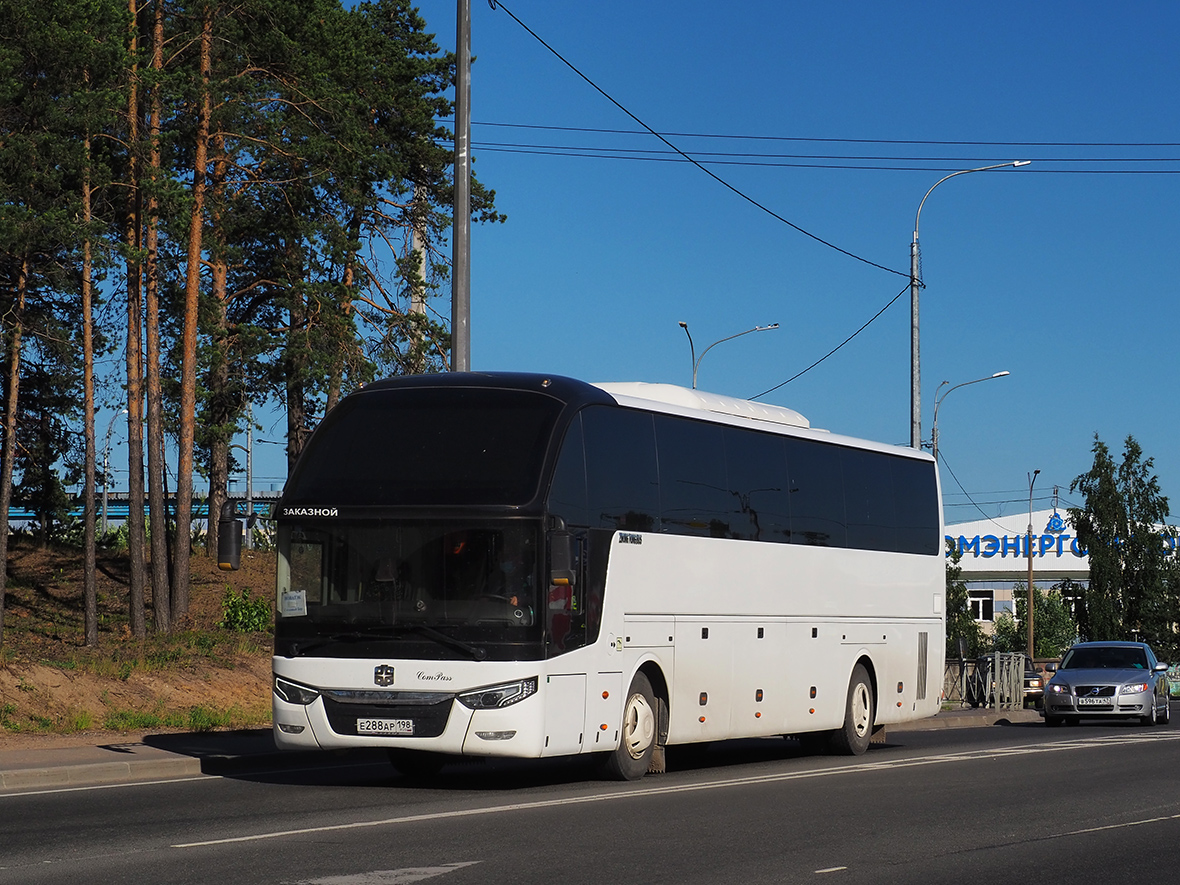 Санкт-Петербург, Zhong Tong LCK6127H ComPass № Е 288 АР 198