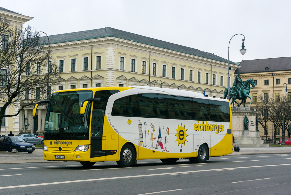 Passau, Mercedes-Benz Travego O580-15RHD # PA-ER 11