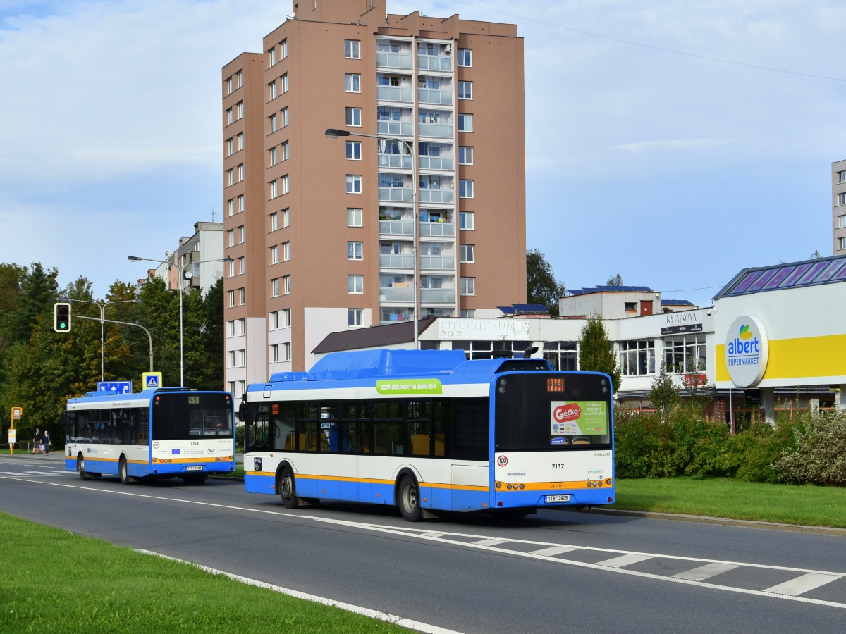 Ostrava, Solaris Urbino III 12 CNG № 7137; Ostrava, Solaris Urbino III 12 № 7753