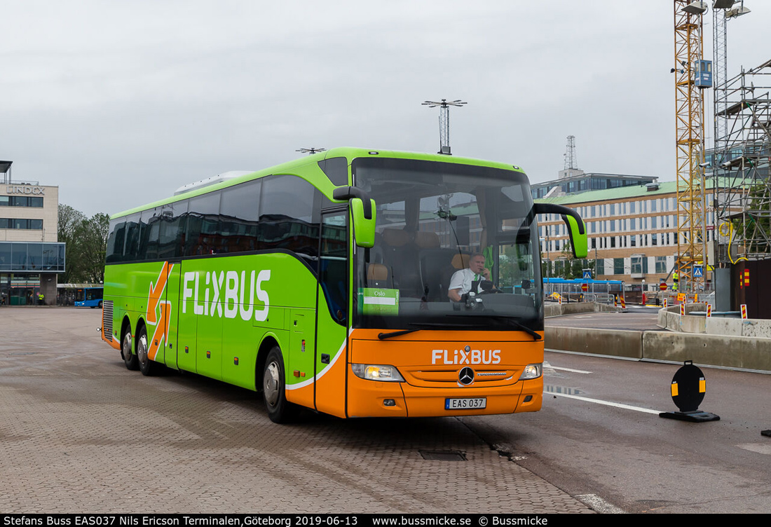Gothenburg, Mercedes-Benz Tourismo 17RHD-II L # EAS 037