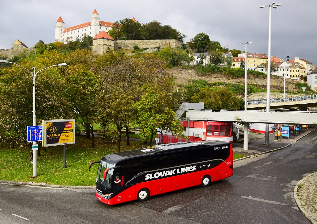 Bratislava, Setra S515HD № BL-806VN
