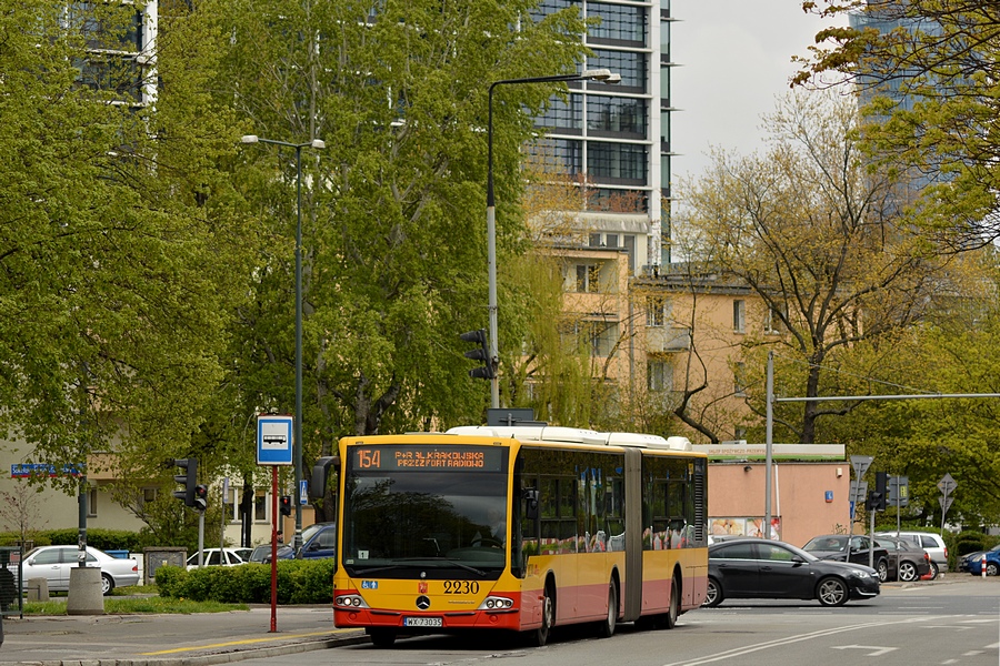 Varšava, Mercedes-Benz Conecto II G č. 2230