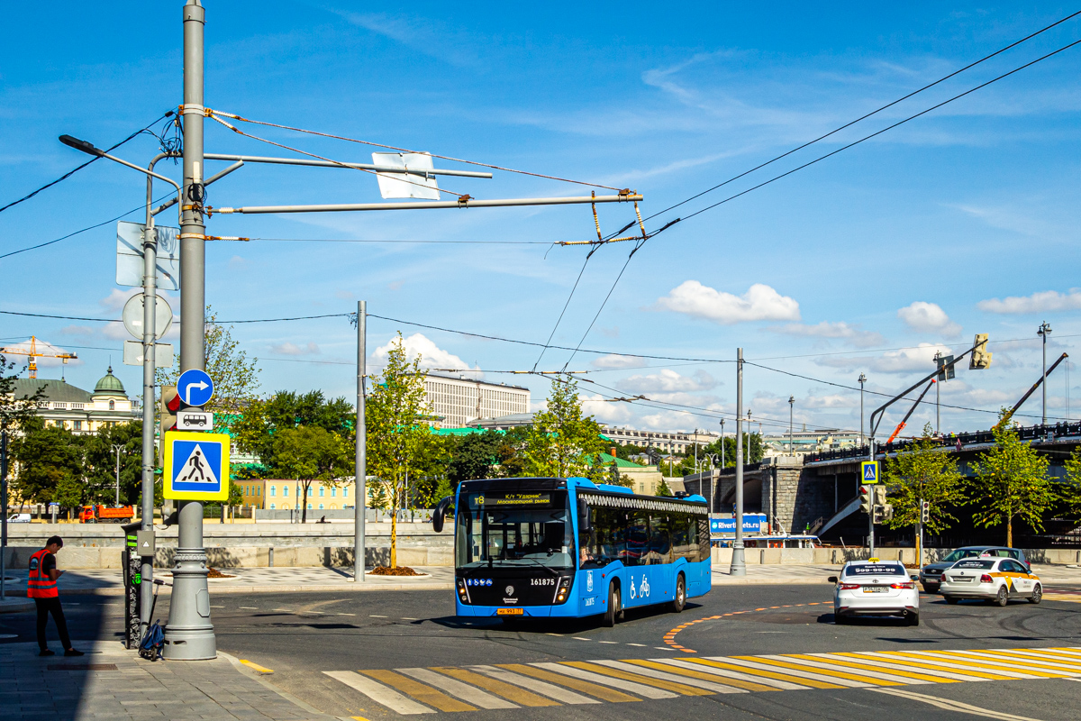 Moscow, NefAZ-5299-40-52 # 161875