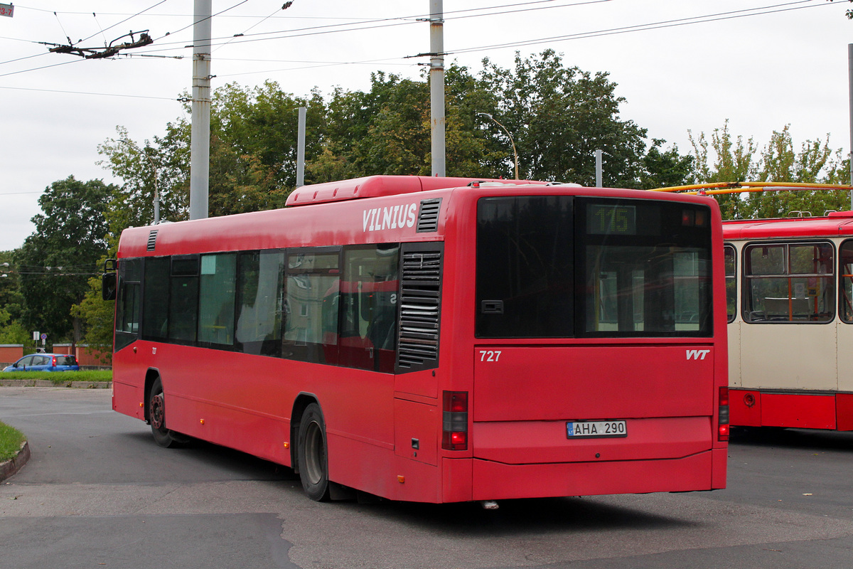 Vilnius, Volvo 7700 # 727