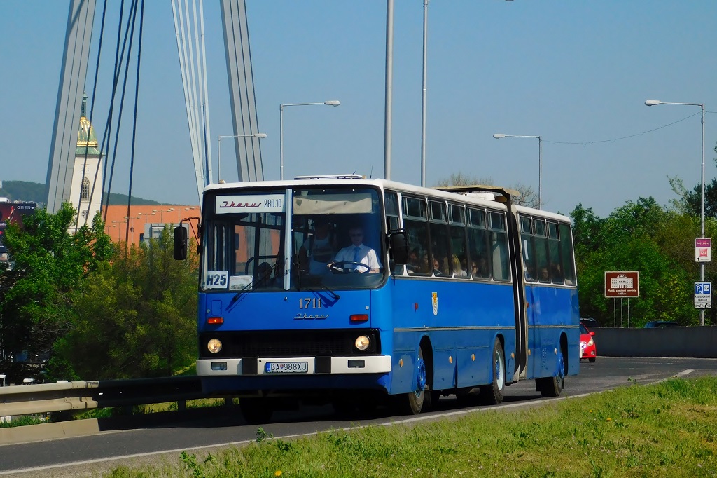 Bratislava, Ikarus 280.10 № BA-988XJ