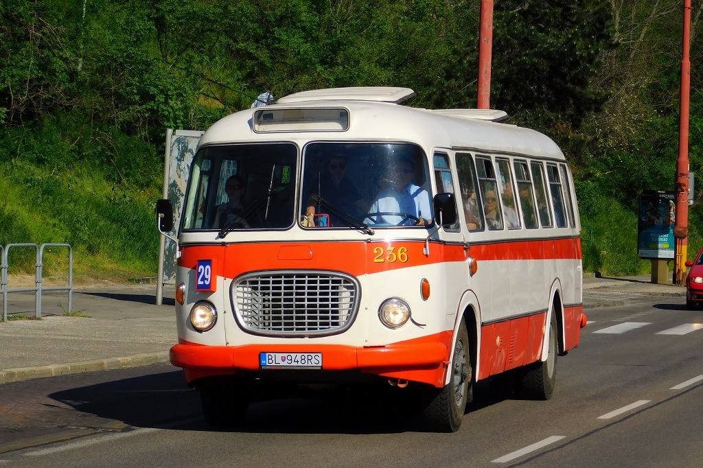 Bratislava, Škoda 706 RTO # 236