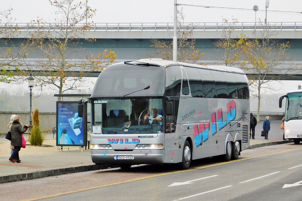 Veszprém, Neoplan N516/3SHDH Starliner # NOD-556