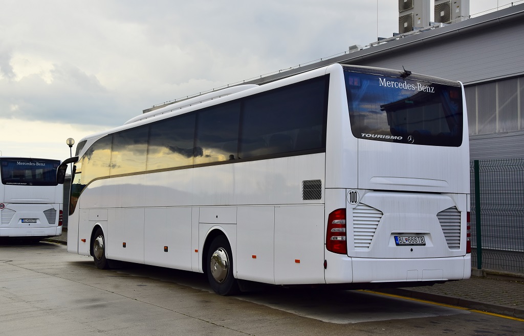 Bratislava, Mercedes-Benz Tourismo 15RHD-II č. BL-666TB