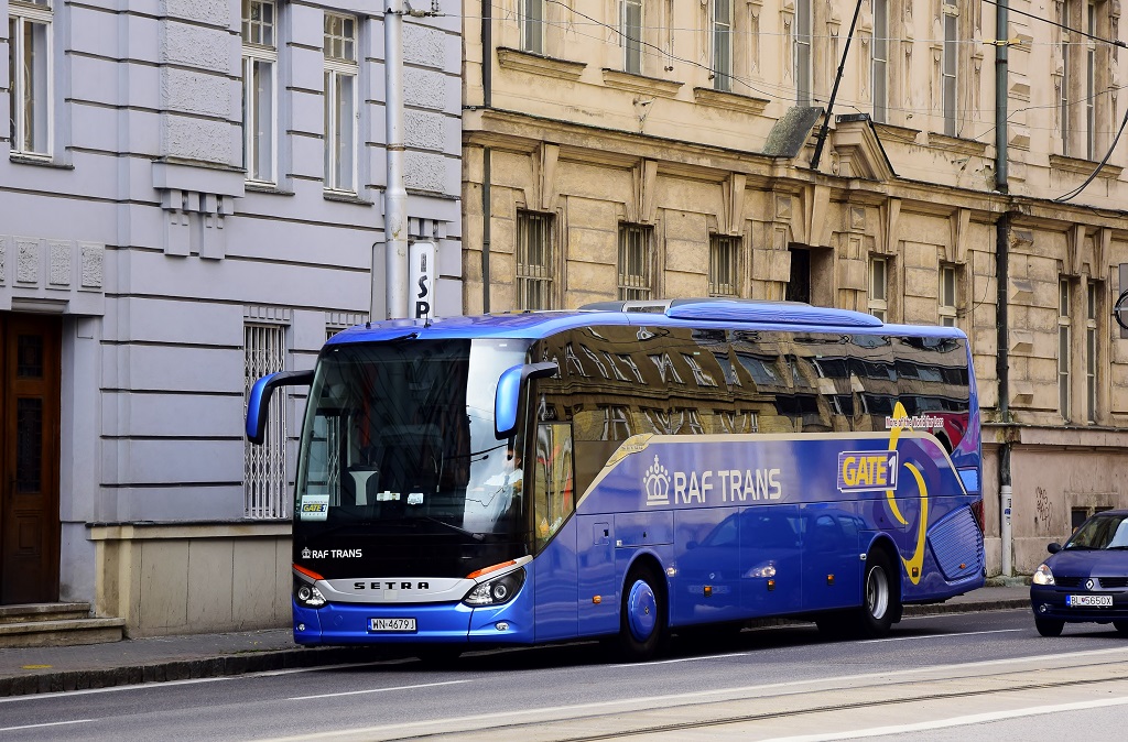 Warsaw, Setra S515HD # WN 4679J