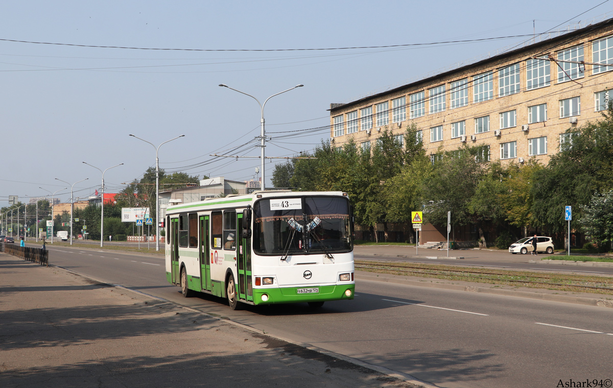 Красноярськ, ЛиАЗ-5256.45 № Х 632 МВ 124