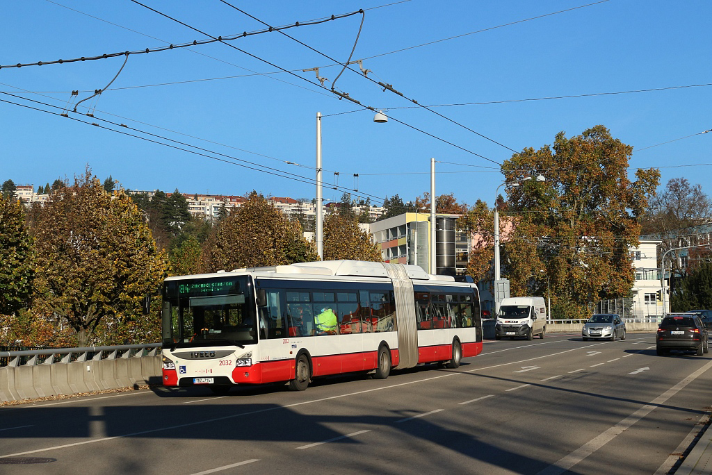 Brno, IVECO Urbanway 18M CNG # 2032