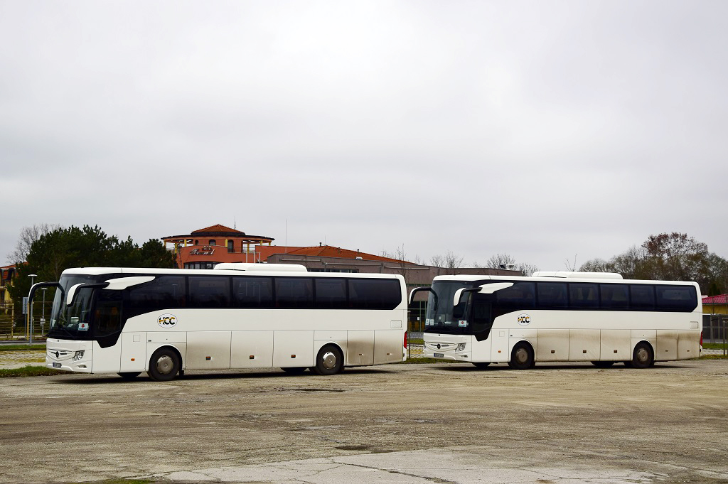 Hongrie, other, Mercedes-Benz Tourismo 15RHD-III # RGX-525; Hongrie, other, Mercedes-Benz Tourismo 15RHD-III # RGX-520
