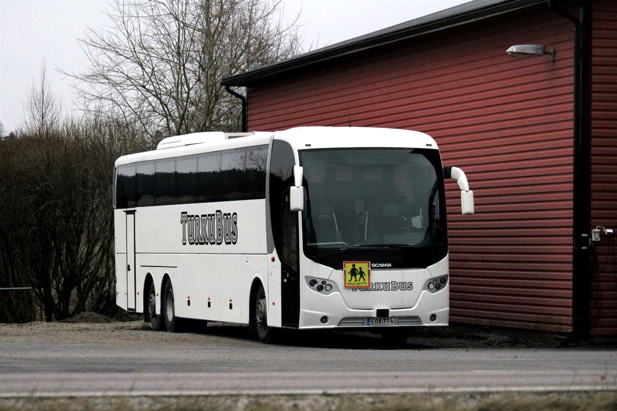 Turku, Scania OmniExpress 360 # EOX-774