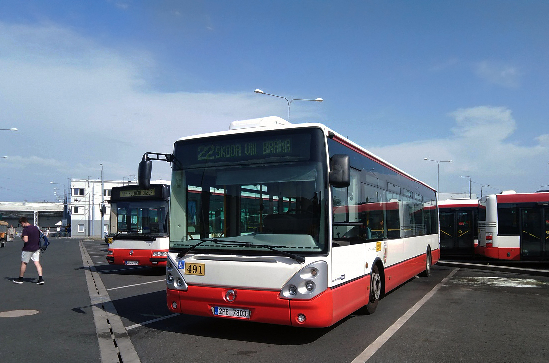 Пльзень, Irisbus Citelis 12M № 491; Пльзень, Karosa Citybus 12M.2071 (Irisbus) № 487