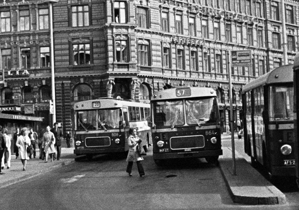 Helsinki, Wiima # 864; Helsinki, Autokori # 808