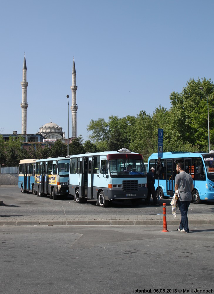 Istanbul, Otokar M-2000 # 34 M 3044