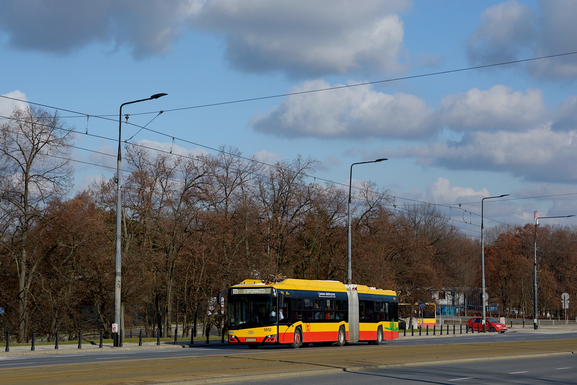 Warsaw, Solaris Urbino IV 18 electric # 5912