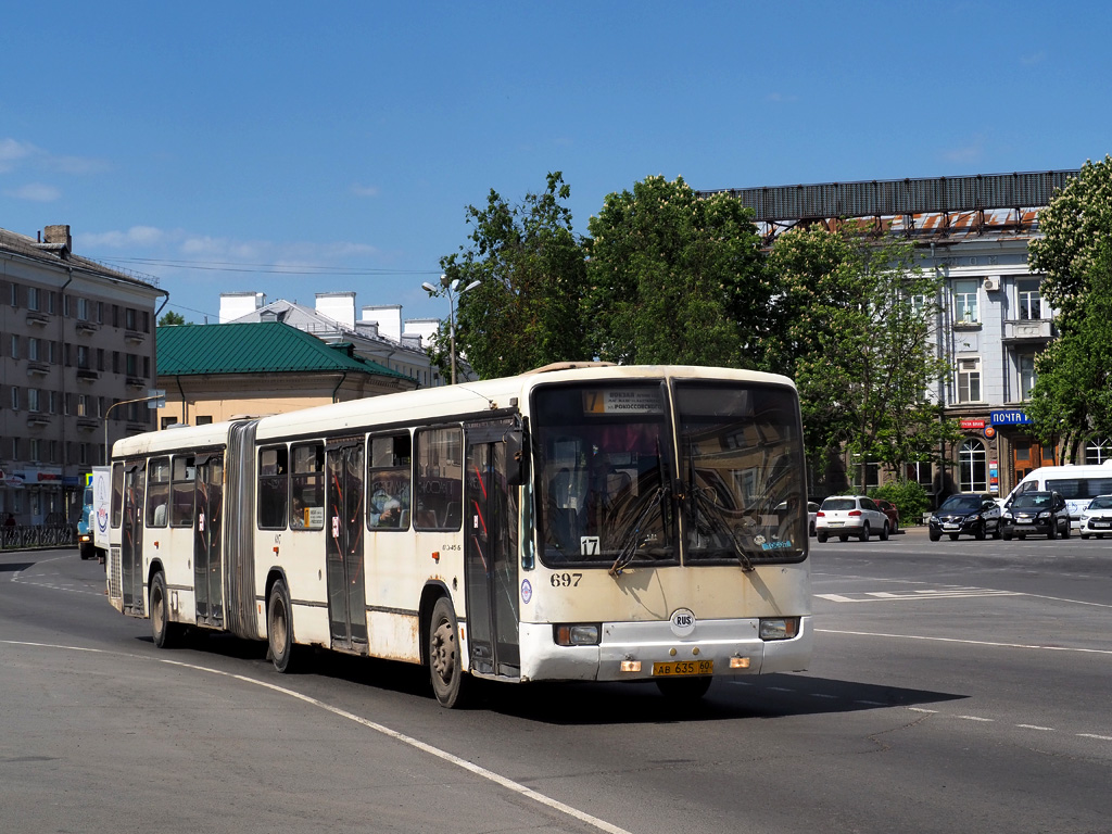 Pskov, Mercedes-Benz O345 G # 697