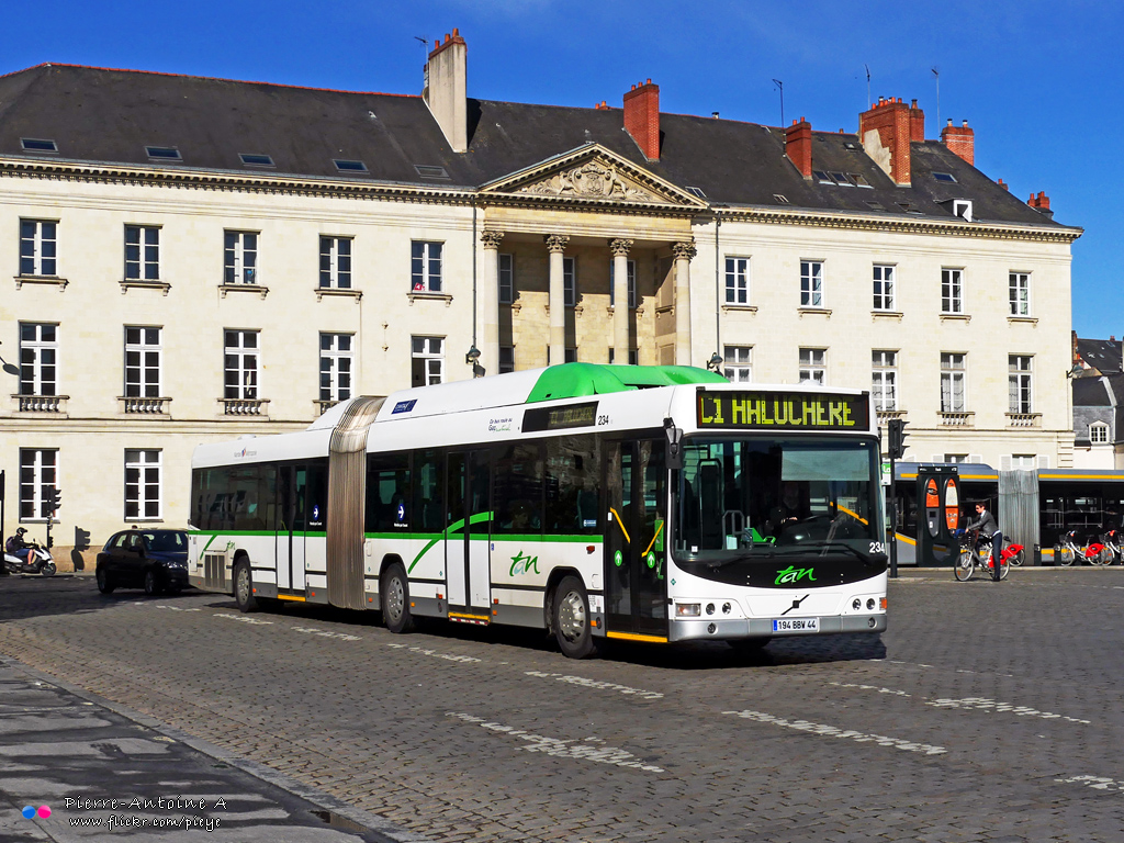 Nantes, Volvo 7000A CNG # 234