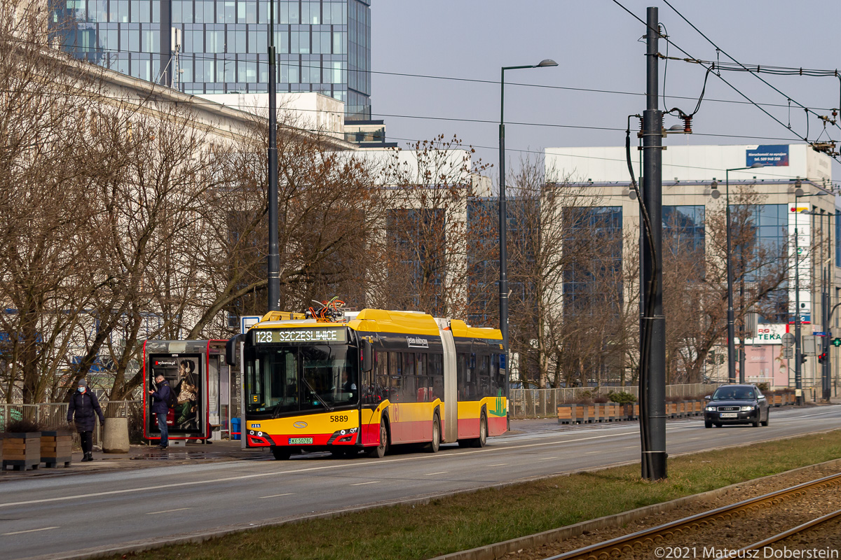 Warsaw, Solaris Urbino IV 18 electric No. 5889