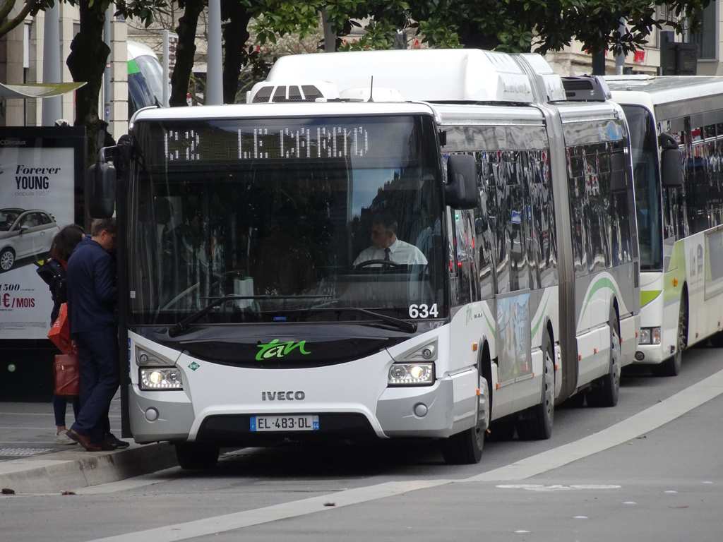 Nantes, IVECO Urbanway 18M CNG nr. 634