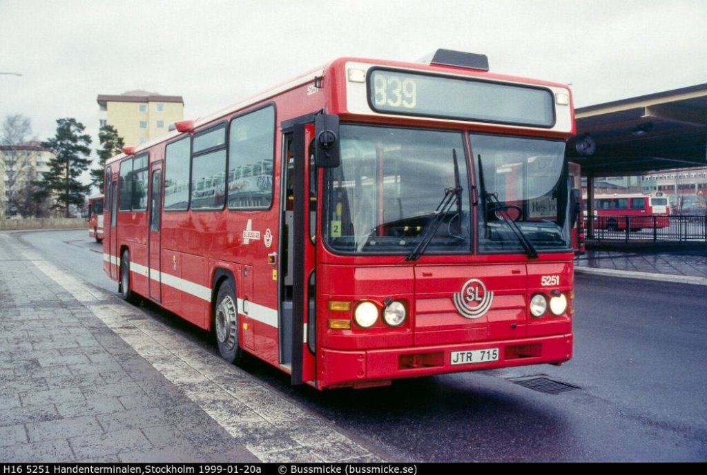 Stockholm, Scania CN113CLB No. 5251