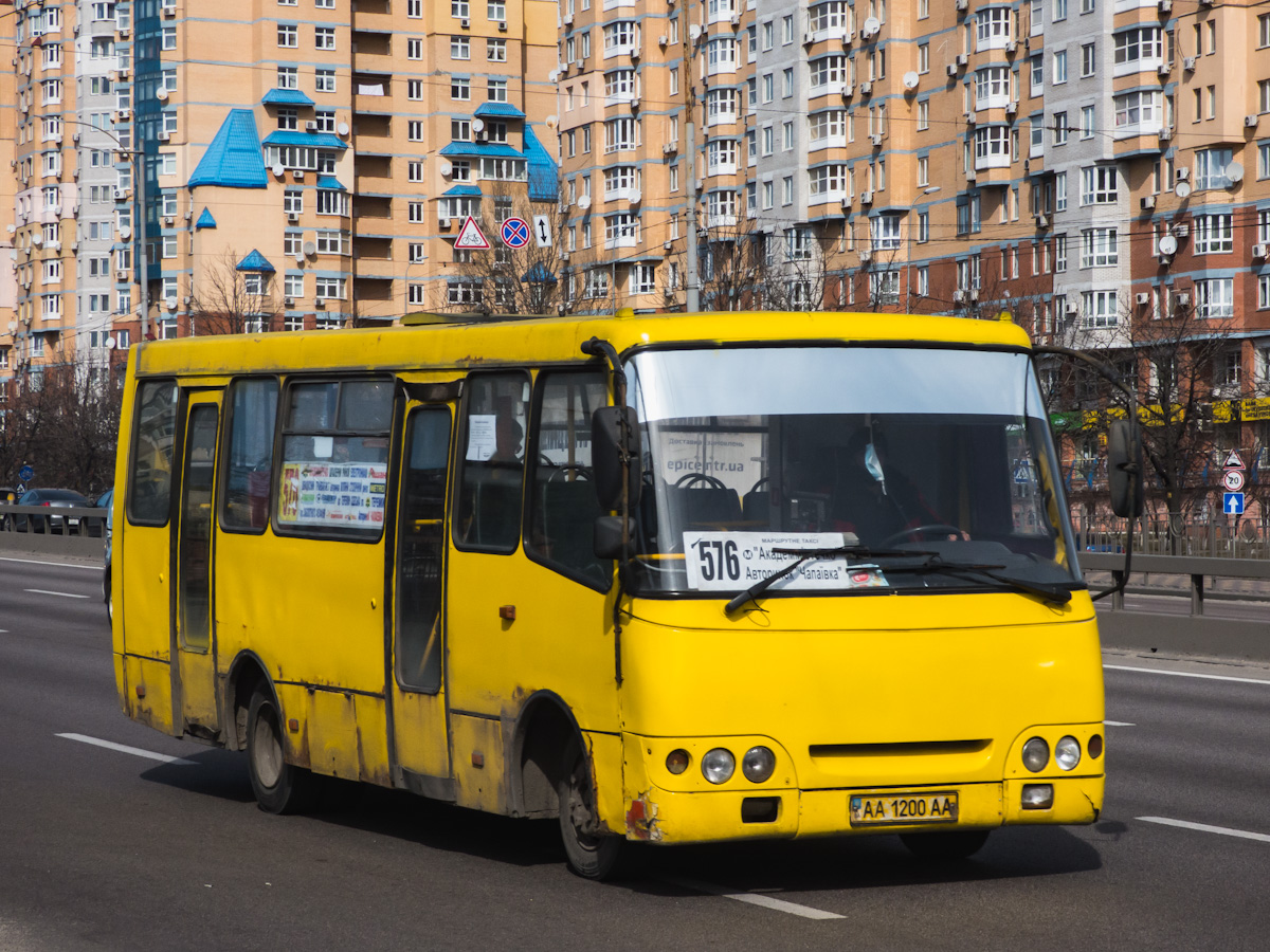 Kiew, Bogdan A09202 (LuAZ) Nr. 8899