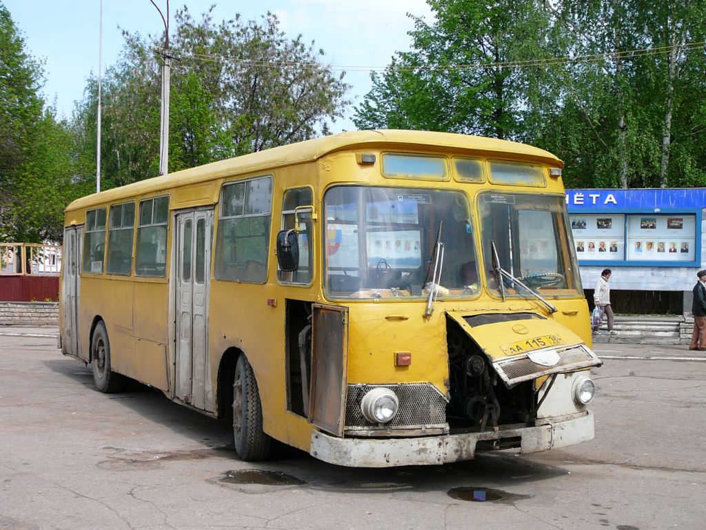 Votkinsk, LiAZ-677М # АА 115 18