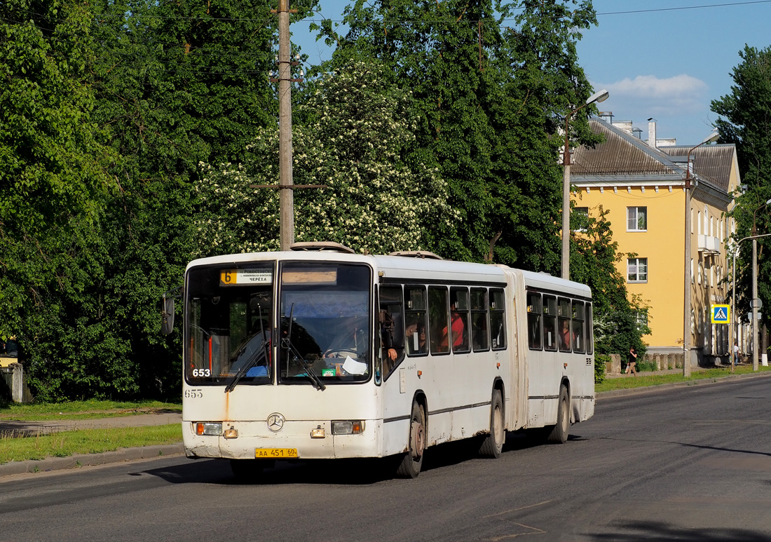Pskov, Mercedes-Benz O345 G № 653