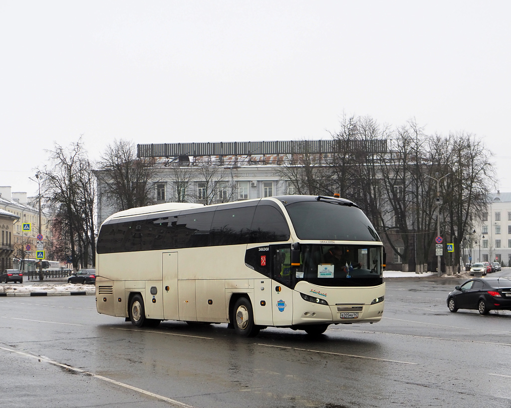 Saint Petersburg, Neoplan N1216HD Cityliner No. В 205 МА 147