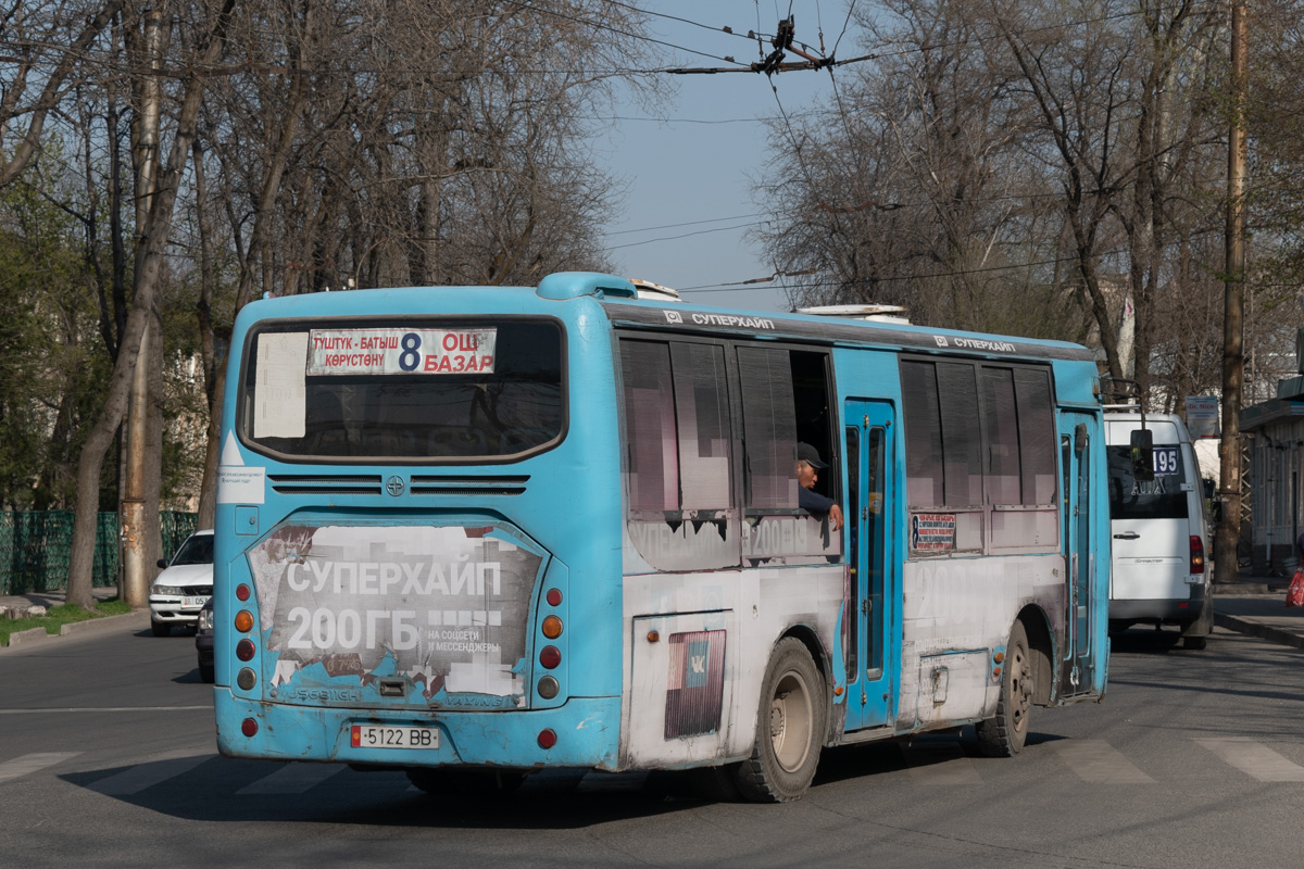 Bishkek, Yaxing JS6811GH # 5122 BB