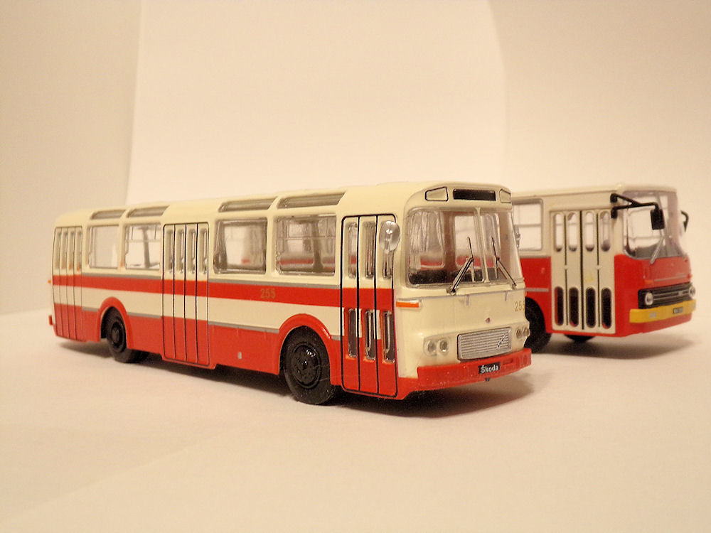 Bus models; Warschau — Miscellaneous photos