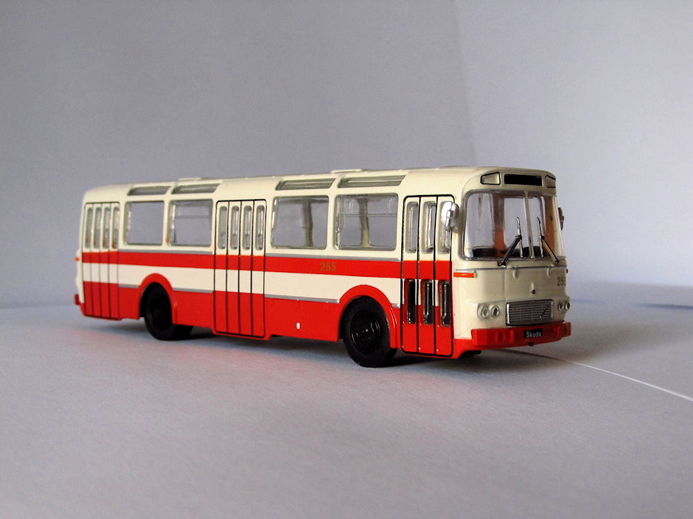 Bus models; Varšuva — Miscellaneous photos