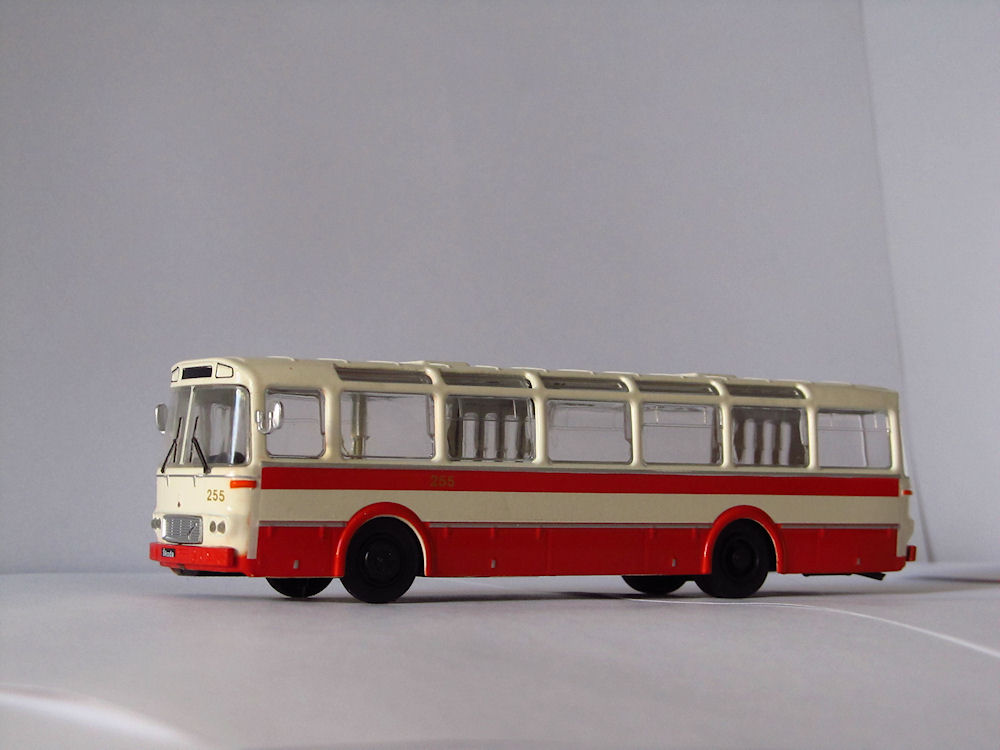 Bus models; Varsovie — Miscellaneous photos