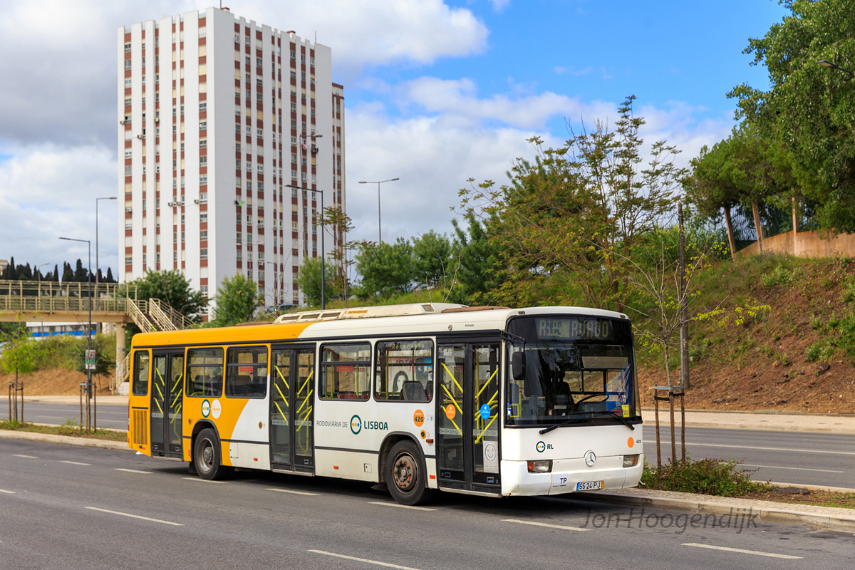 Lisboa, Mercedes-Benz O345 C № 420