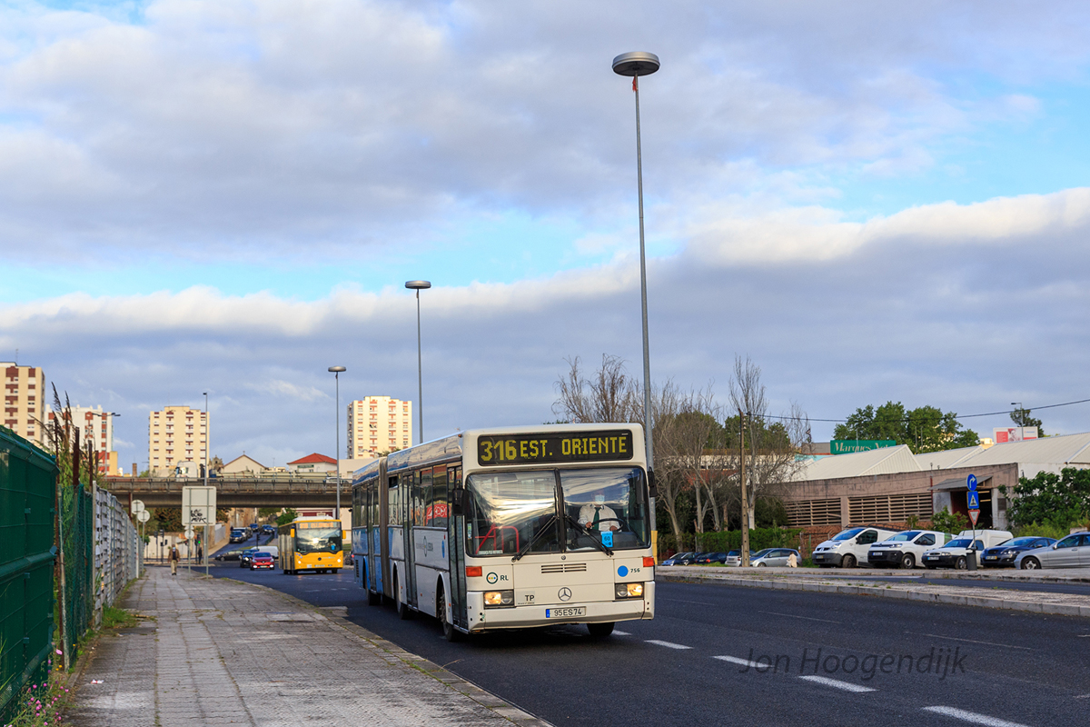 Lisbon, Mercedes-Benz O405G # L-756