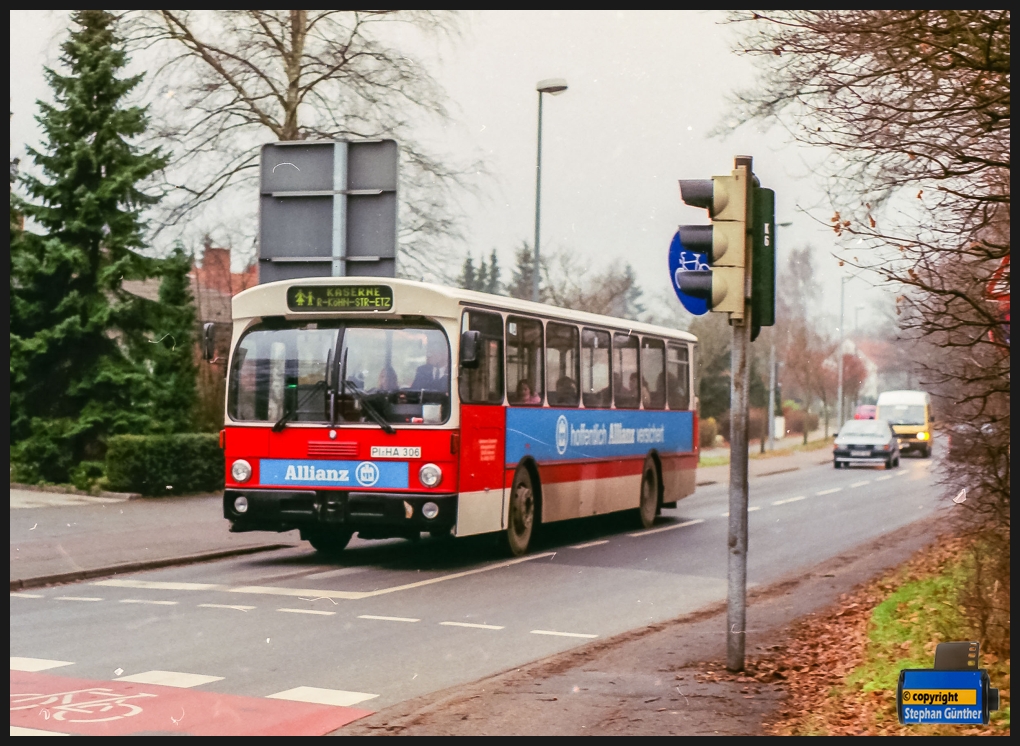 Pinneberg, Mercedes-Benz O305 nr. 306