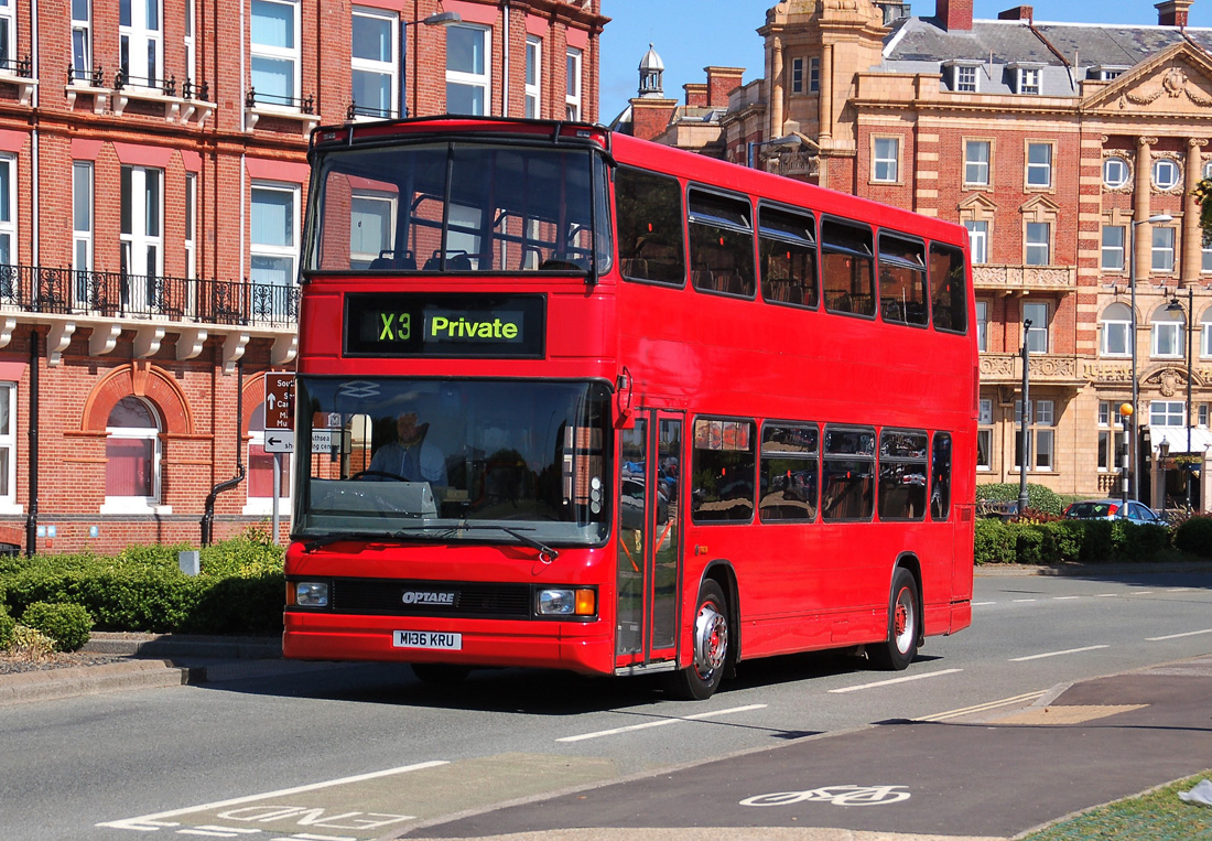 Portsmouth, Optare Spectra №: 3136