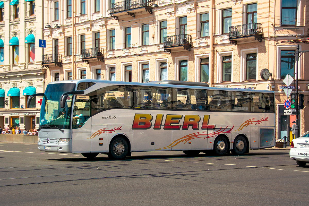 Chotomów, Mercedes-Benz Tourismo 16RHD-II M/3 č. WR 9658X
