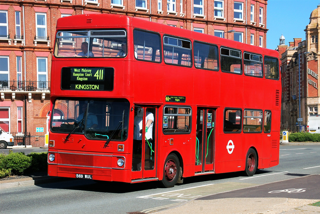 Great Britain, others, MCW Metrobus № M1069