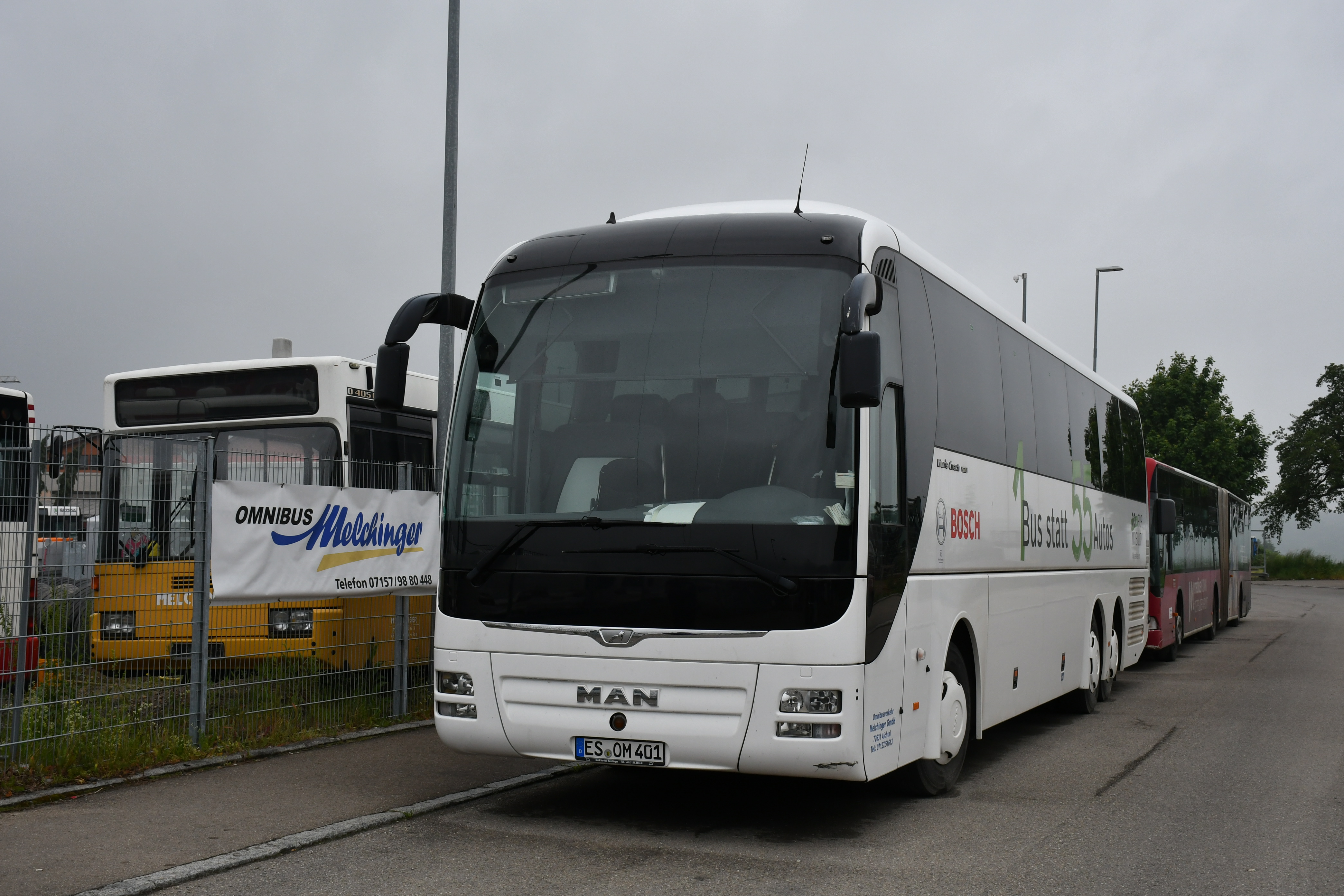 Esslingen am Neckar, MAN R09 Lion's Coach C RHC444 № 401; Esslingen am Neckar, Mercedes-Benz O405G № 319