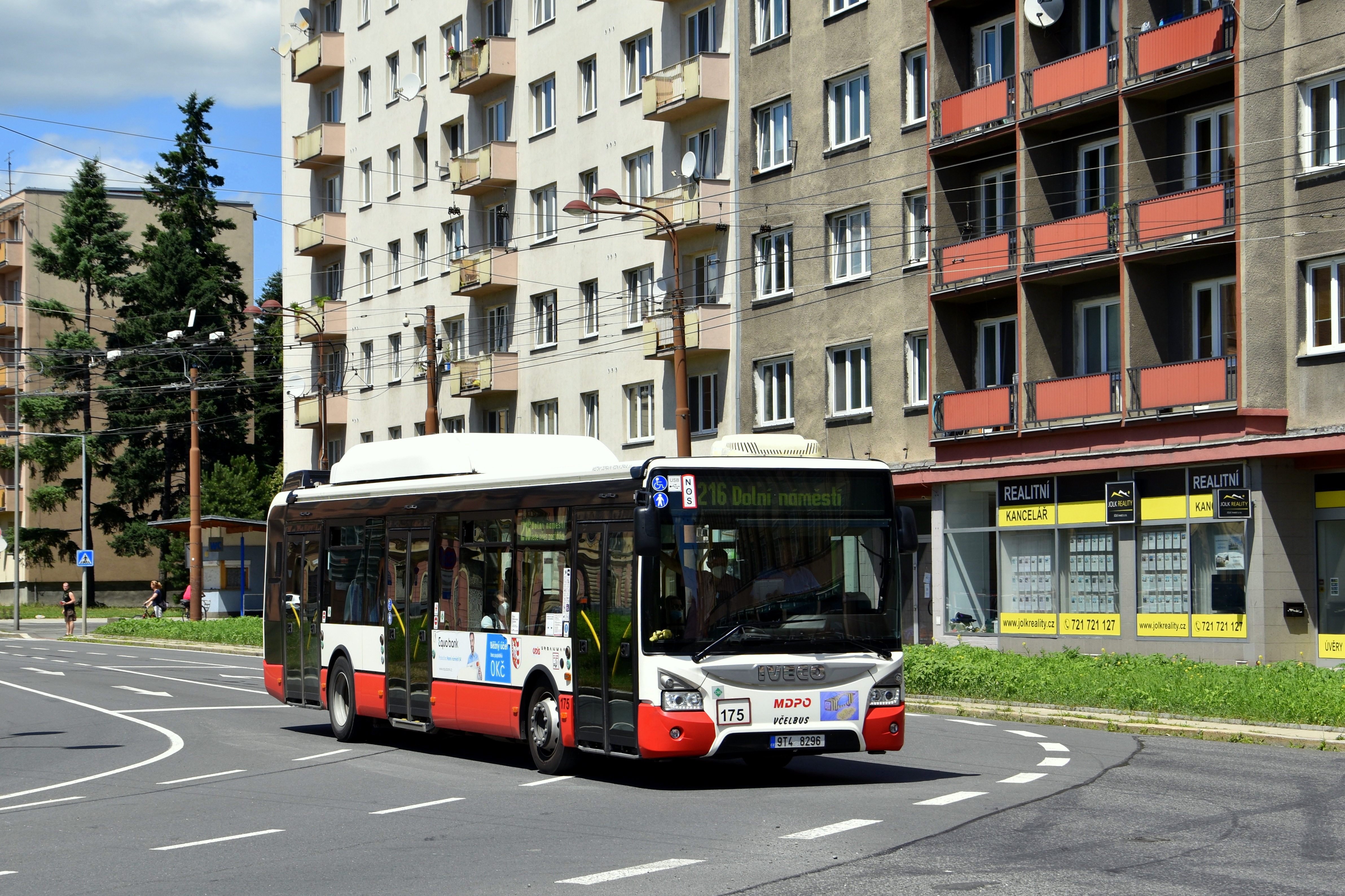 Opava, IVECO Urbanway 12M CNG # 175