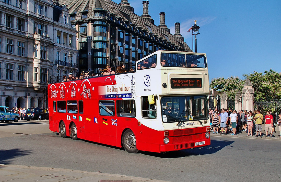 London, MCW Metrobus No. XMB778